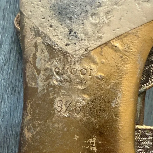 Gucci bumblebee sandals - Picture 9 of 9